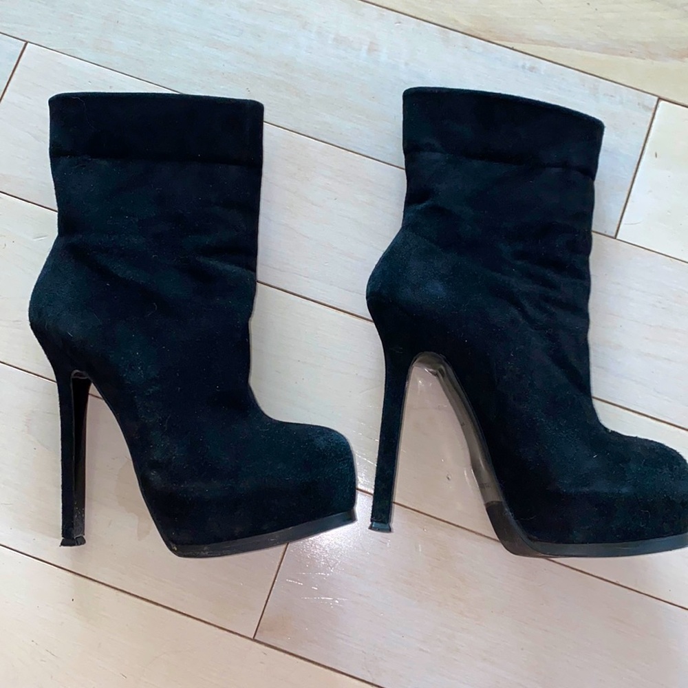 high-heeled black suede leather boots size 38